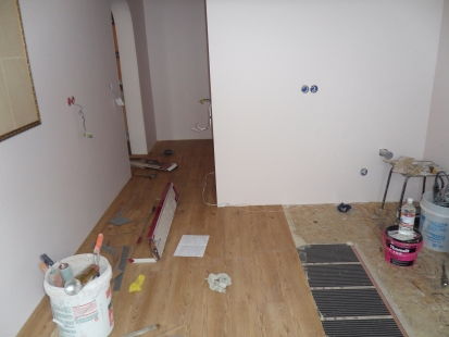 7. plitka_pvh_s_teplym_polom