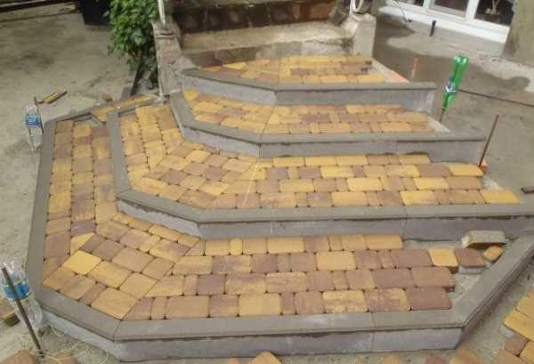 Подступенки из бордюров