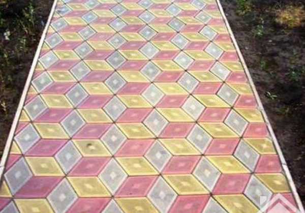 Шестигранник из тротуарной плитки Ромб